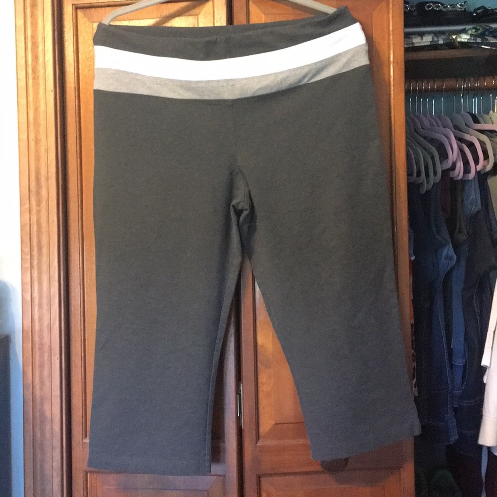 Yoga capris